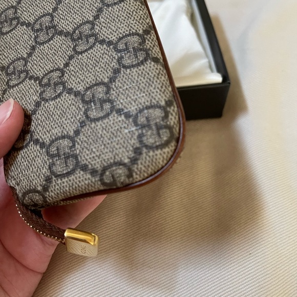 Authentic Gucci Key Pouch - Picture 5 of 12